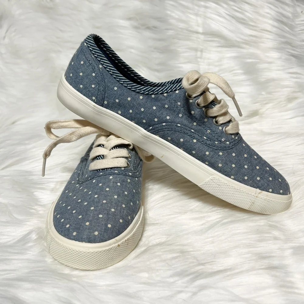Austin Trading Co Women’s Casual Tennis Shoe (Sz 7)